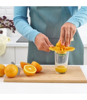 آبمیوه گیری دستی ایکیا مدل UPPFYLLD