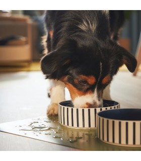 مت زیر ظرف غذای سگ و گربه ایکیا مدل UTSÅDD